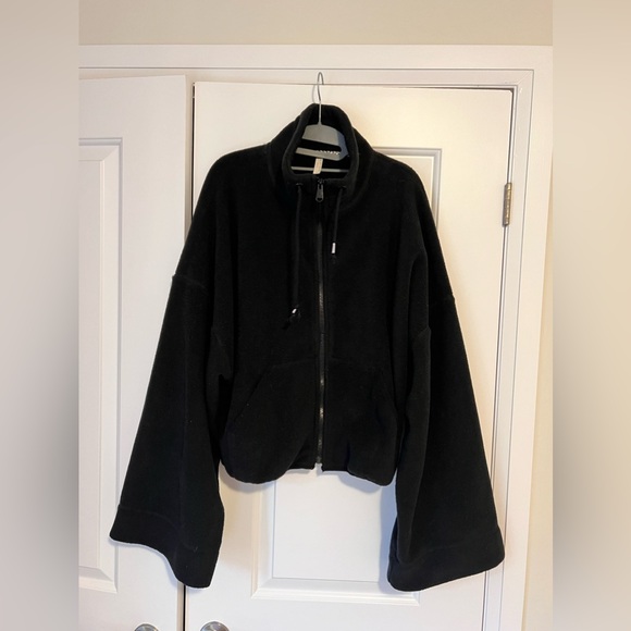 FREE PEOPLE MOVEMENT Climb High Fleece Jacket w/ Butterfly Sleeves - Picture 8 of 10